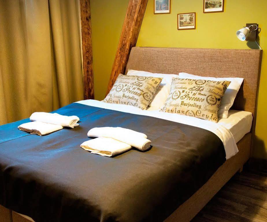 Hotel Dom Mlynarza Zukczyn Esterno foto
